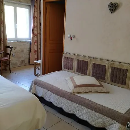 Bed & Breakfast Au Coeur Du Caylar Le Caylar