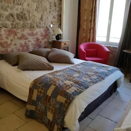 Au Coeur Du Caylar
